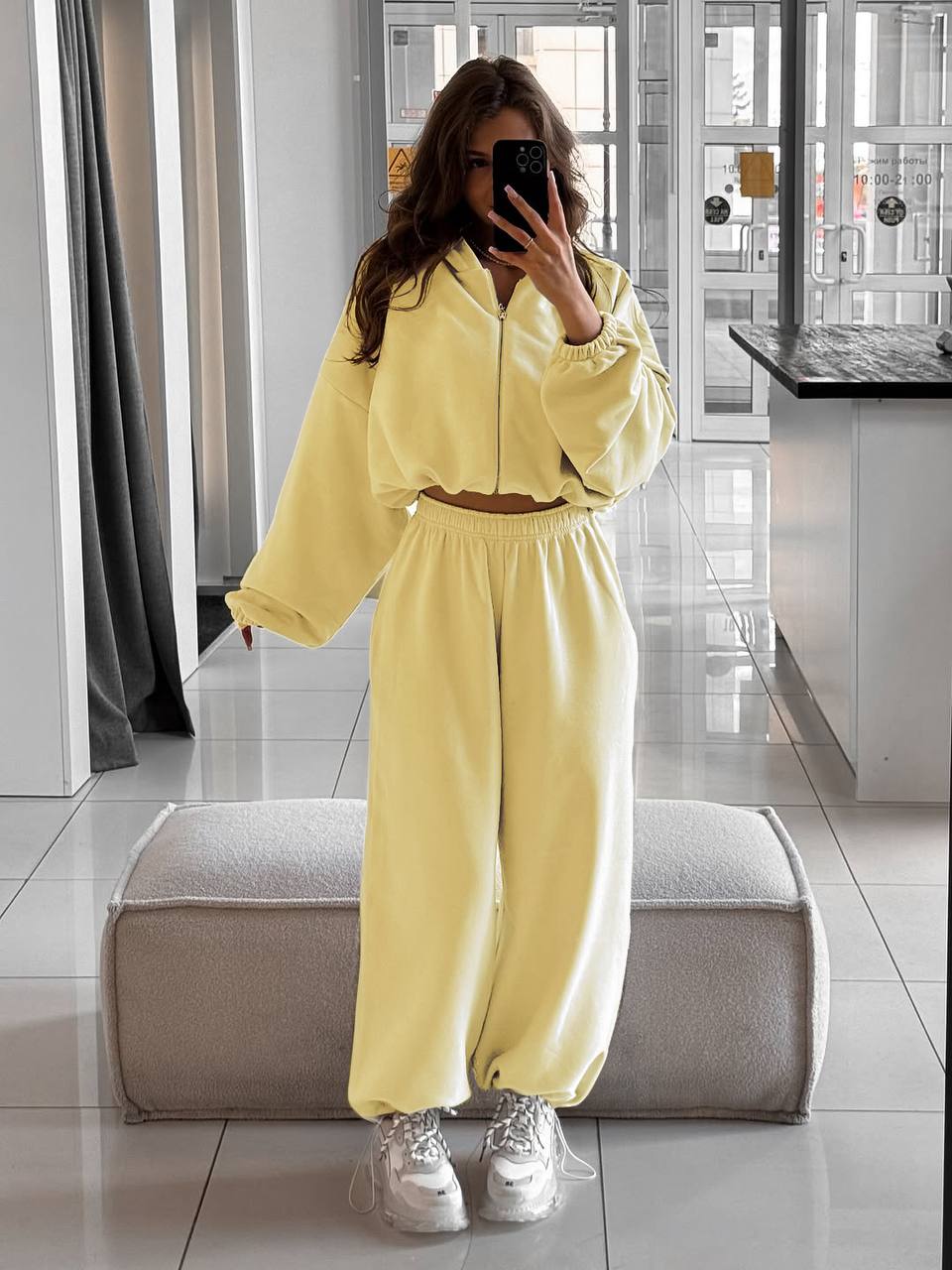 Яскраві затишні флісові костюми oversize кофта на змійці з об’ємними рукавами вільні штани на резинці знизу 1257 — жовтий
