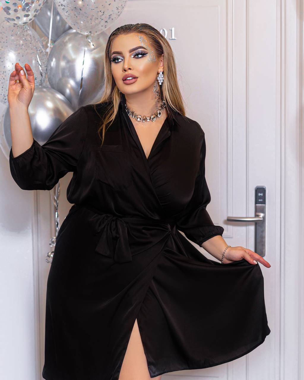 Шовкова сукня на запах 264 — Чорний