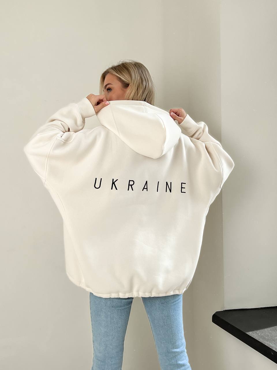 Худі Ukraine вишивка 774 — молоко