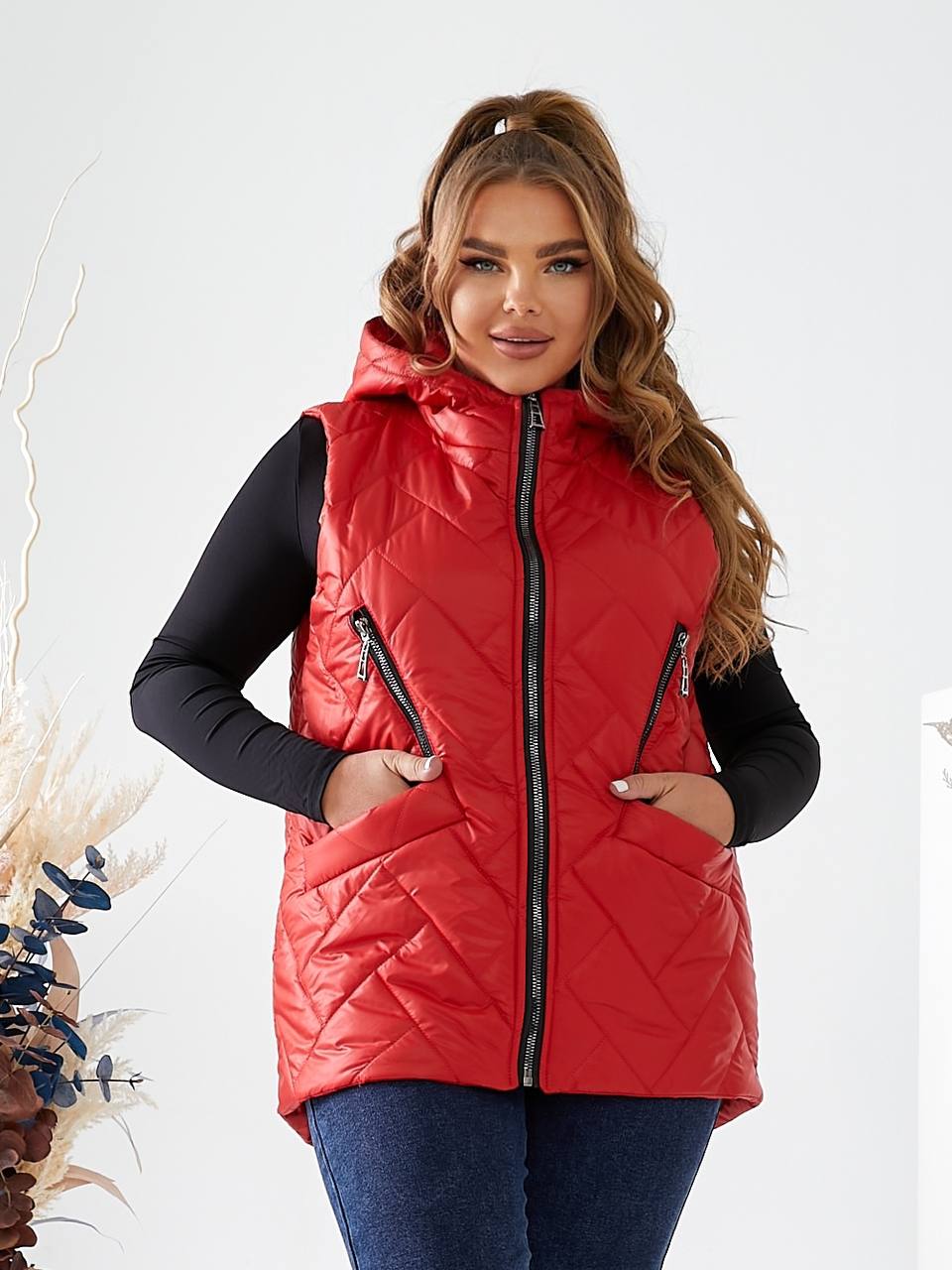 Жилетка 150 з глибоким капюшоном 607 — червоний
