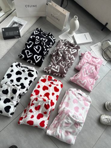 Махрова піжама принт сердечко кофта штани 726 купити photo 2025 10 25 16 17 58