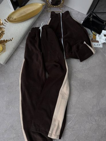 photo-2025-10-26-23-38-48 photo-2025-10-26-23-38-48