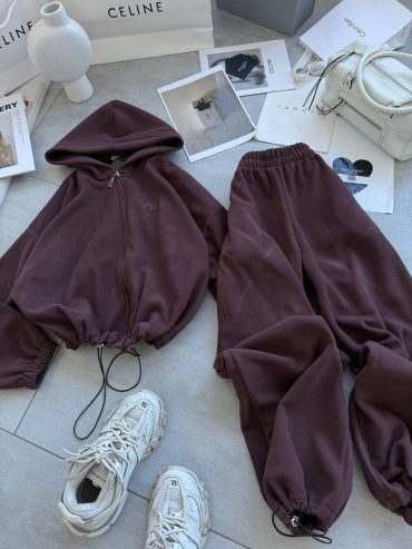 Флісовий шоколадний костюм з вишивкою 397 купити photo 2025 11 04 12 30 50