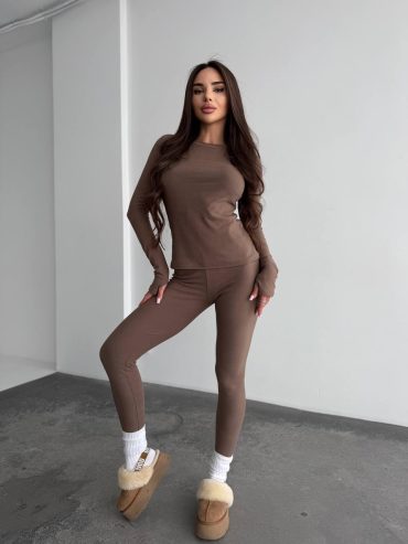 photo-2025-11-11-12-22-20 photo-2025-11-11-12-22-20