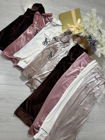 Оксамитова піжама з благородним биском сорочка на гудзиках штани 271 купити photo 2025 11 14 11 18 46