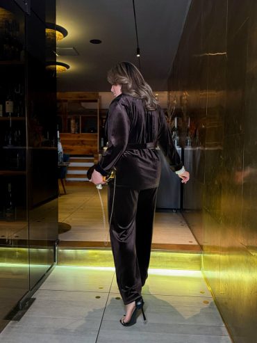 Бархатний костюм вільний піджак з паском брюки 895 купити photo 2025 11 14 11 19 48