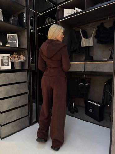 купити photo 2025 11 15 07 23 40