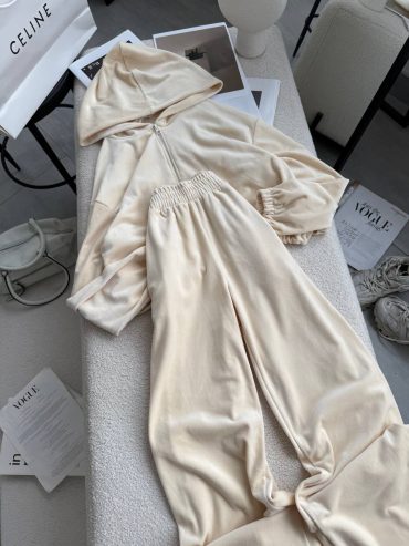 Велюровий костюм палаццо вкорочений зіп-худі з регуляторами на талії 016 купити photo 2026 01 30 12 09 23