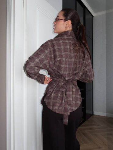 Асиметрична фланелева сорочка на кнопках з витонченим акцентом на талії 033 купити photo 2026 01 30 13 08 03 2