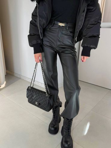 Штани з якісної матової екошкіри висока посадка кишені 542 купити photo 2026 01 31 21 46 15