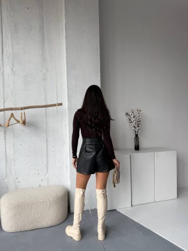 Матові шкіряні шорти еко на флісі 6058 купити photo 2026 02 01 10 51 57