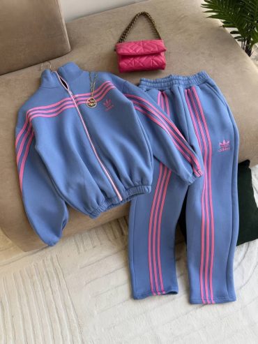 Спортивний костюм на флісі стійка лампаси 1122 купити photo 2026 02 02 11 56 18