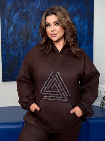 Замшевий брючний костюм магічний трикутник 2172 купити photo 2026 02 04 21 44 27