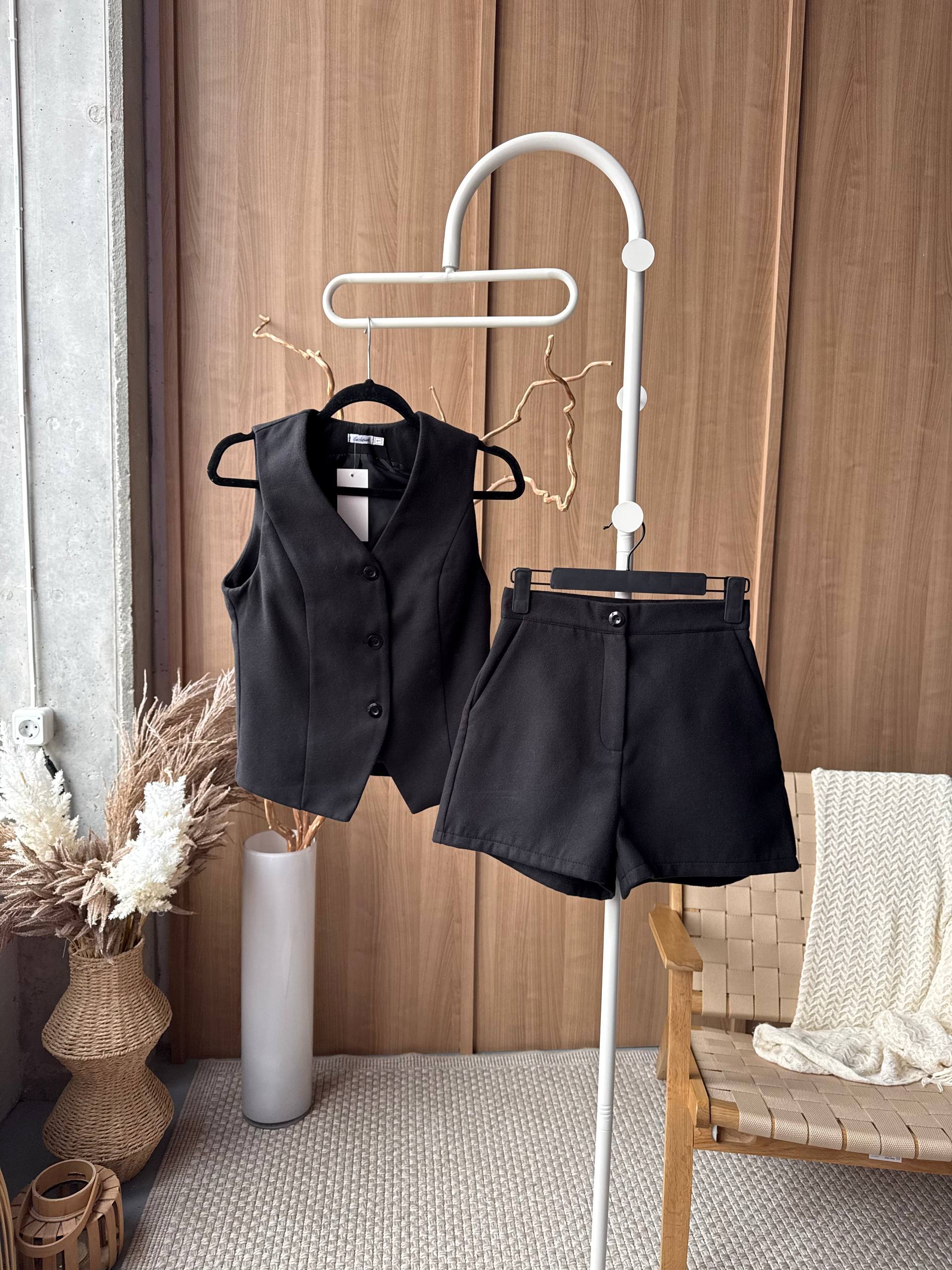 Кашеміровий костюм шорти жилет на підкладі 1161 купити photo 2026 02 08 11 03 49 2