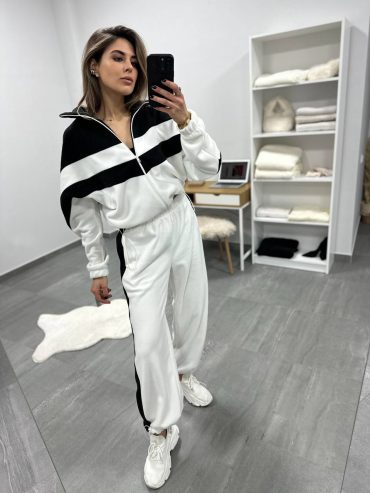 Флісовий костюм з широкими лампасами 1920 купити photo 2026 02 12 21 59 40 2