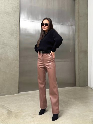 Базові шкіряні кльошові штанці на флісі 667 купити photo 2026 02 12 22 00 15 2