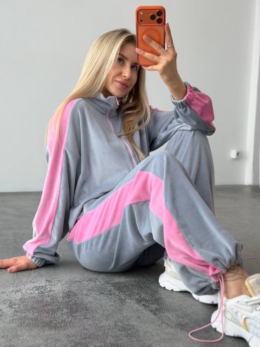 Велюровий спортивний костюм лампаси 718 купити photo 2026 02 18 06 12 28