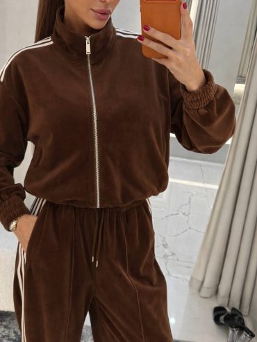 Велюровий костюм з лампасами 1205 купити photo 2026 03 13 14 23 09