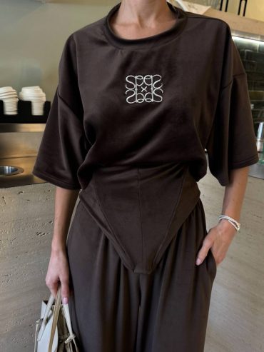 Велюровий костюм імітація корсет футболка вишивка 770 купити photo 2026 03 16 23 54 25