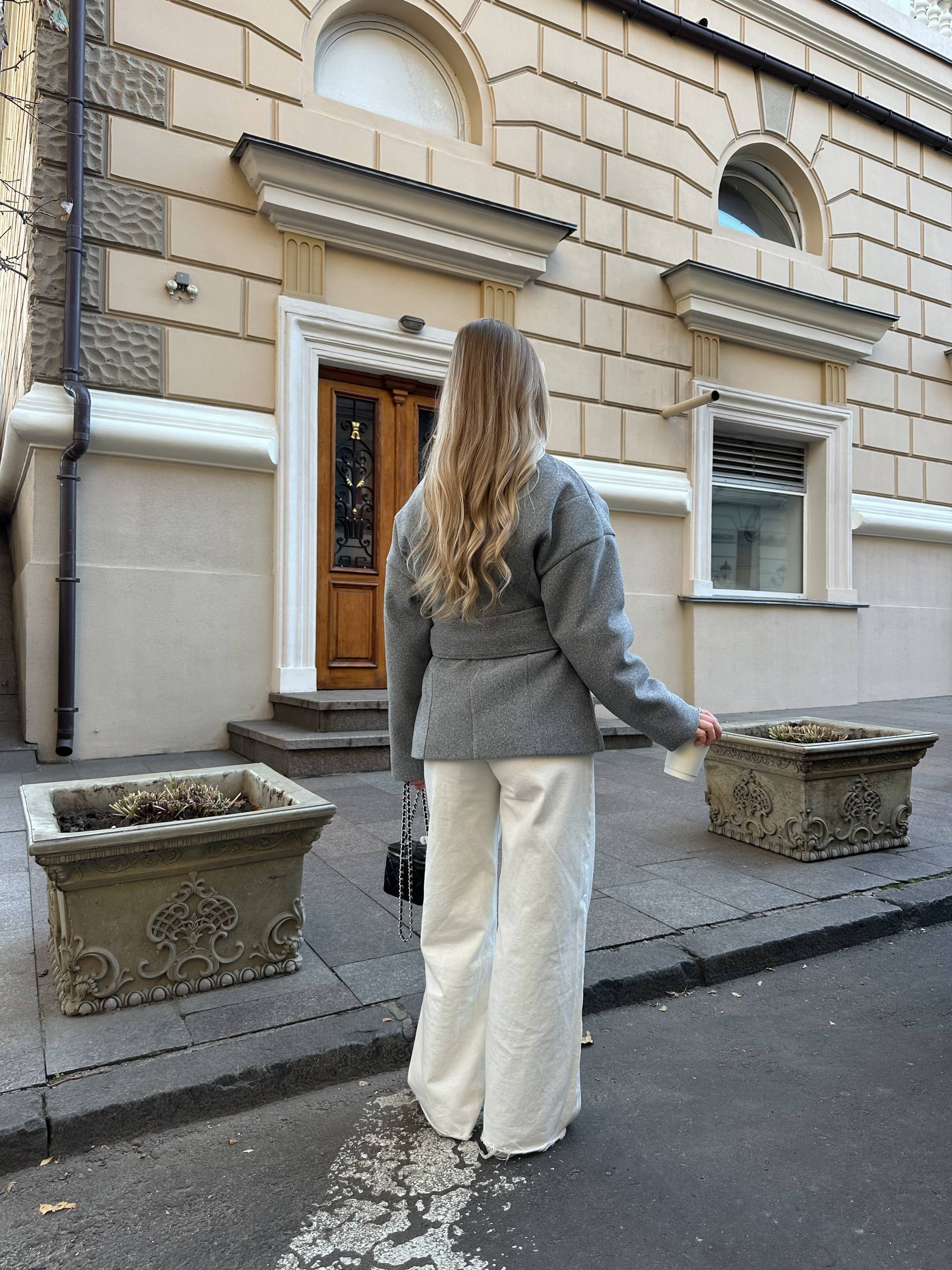 Коротке кашемірове пальто з поясом на підкладі 9192 купити photo 2026 03 18 19 36 57