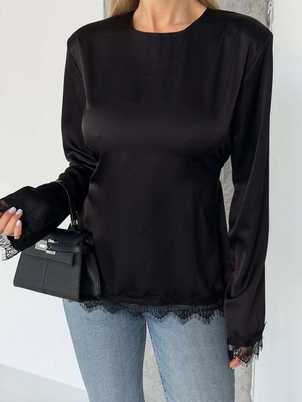 Шовкова блуза з плечиками мереживо 1726 купити photo 2026 03 24 18 30 36