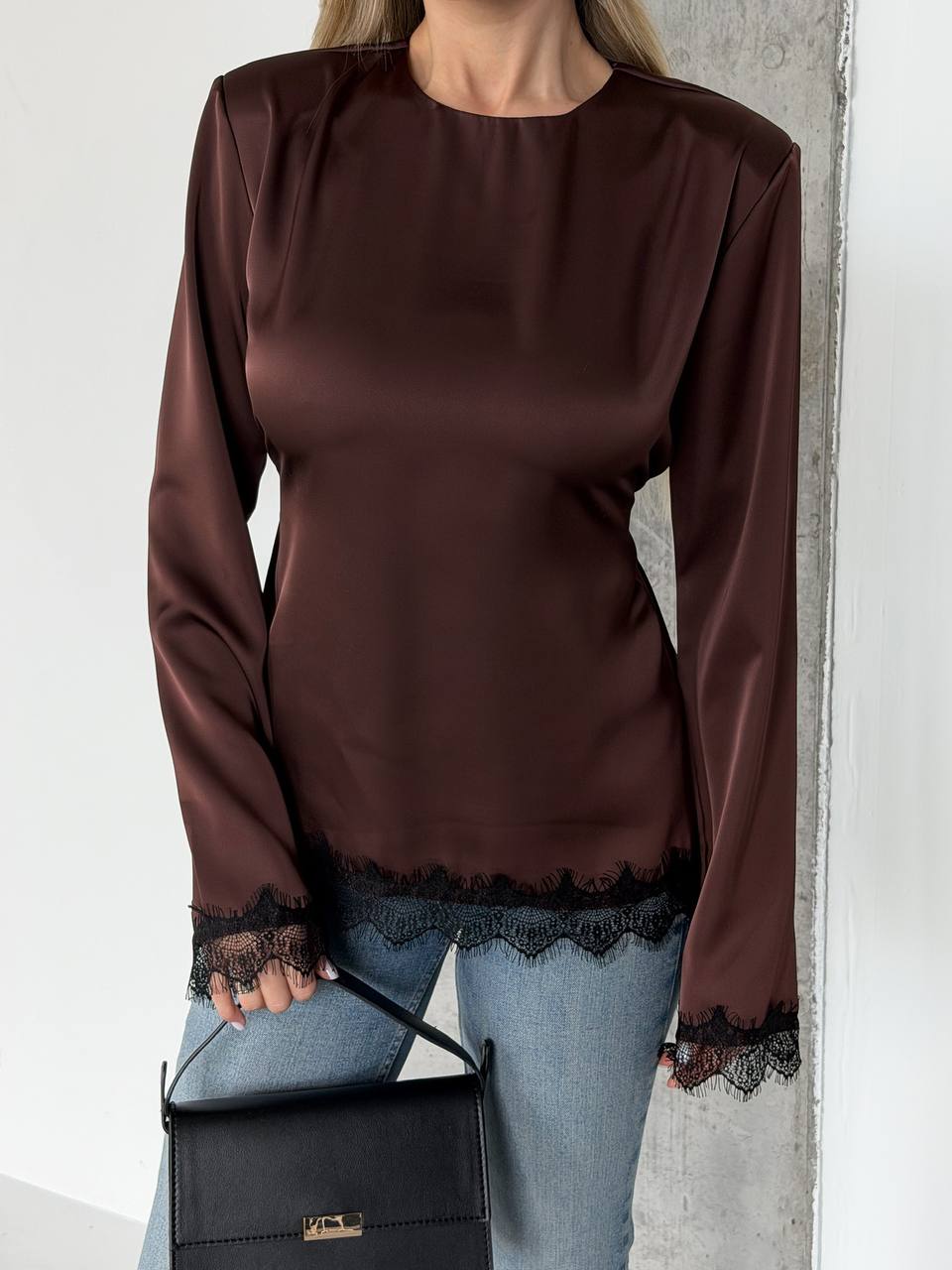 Шовкова блуза з плечиками мереживо 1726 купити photo 2026 03 24 18 30 45