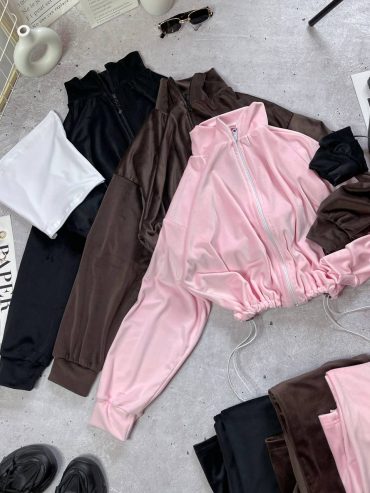 Велюровий костюм трійка фіксатори топу - бандо мікродайвінг 1197 купити photo 2026 03 24 18 49 07