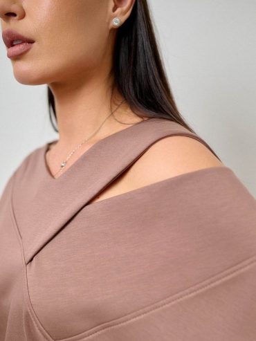 Костюм брючний тенсел виріз плече 236 купити photo 2026 03 26 13 31 49