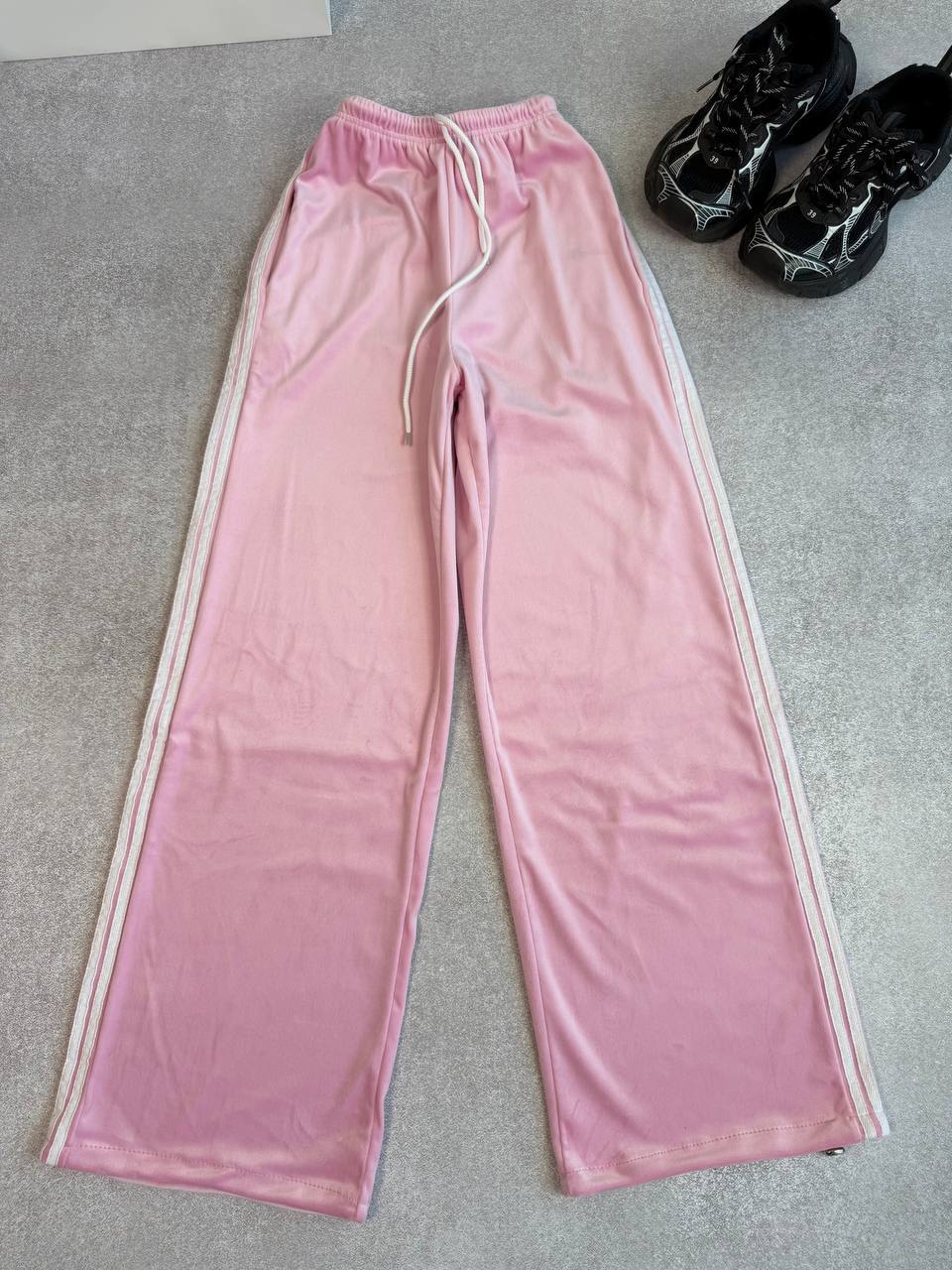 Велюрові штани фіксатори лампаси 262 купити photo 2026 03 26 19 51 32