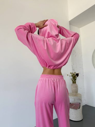 Велюровий костюм в мінімалістичному стилі 534 купити photo 2026 03 26 23 59 44