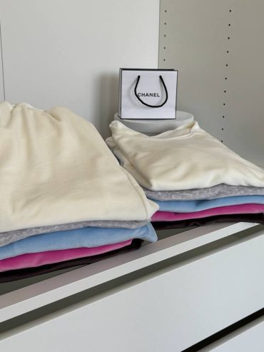 Велюровий костюм футболка подовжені шорти 0136 купити photo 2026 03 27 00 31 25