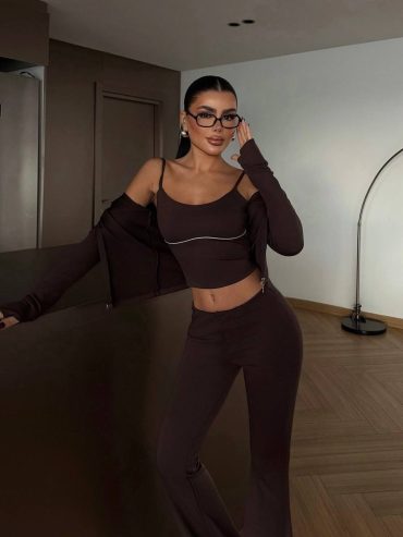 Костюм трійка мікродайвінг Кофтинка на блискавці Топ з підтримкою Штани кльош з високою талією 166 купити photo 2026 03 27 12 20 22