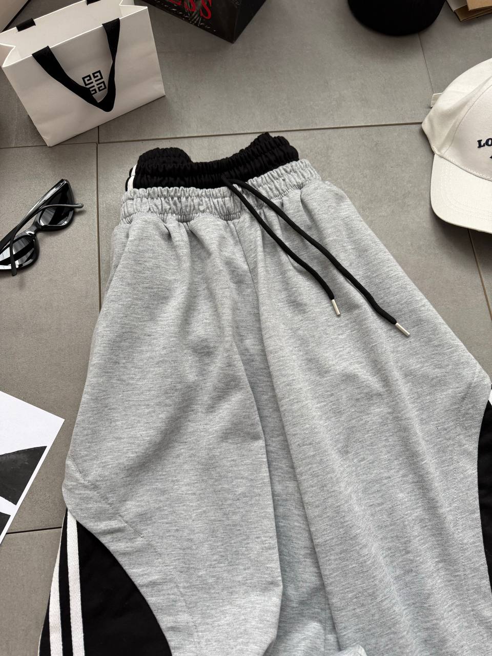 Трендові OVERSIZE штани низ на затяжках 1881 купити photo 2026 04 07 08 51 05