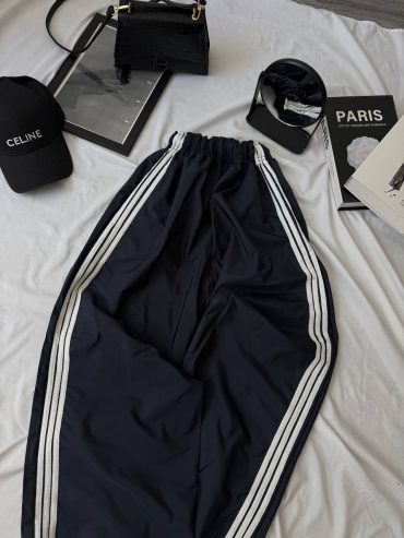 Штани плащівка лампаси 4261 купити photo 2026 04 07 19 25 43