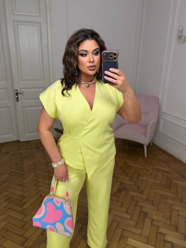 Брючний костюм жилет із підкладом запах на канатах 4114 купити photo 2026 04 07 23 33 39