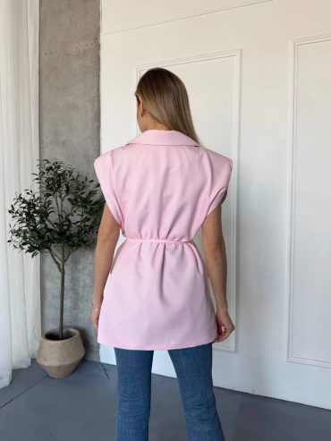 Подовжений жилет з плечиками та поясом на підкладі без рукавів 1724 купити photo 2026 04 09 09 32 12