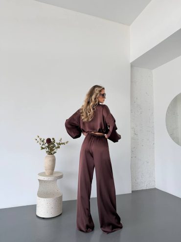 Шовковий костюм з обʼємом кофта на змійці 441 купити photo 2026 04 17 20 38 35