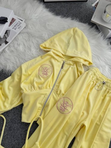 Велюровий костюм трійка вишивка топ палаццо зіпка 1209 купити photo 2026 04 24 10 57 52